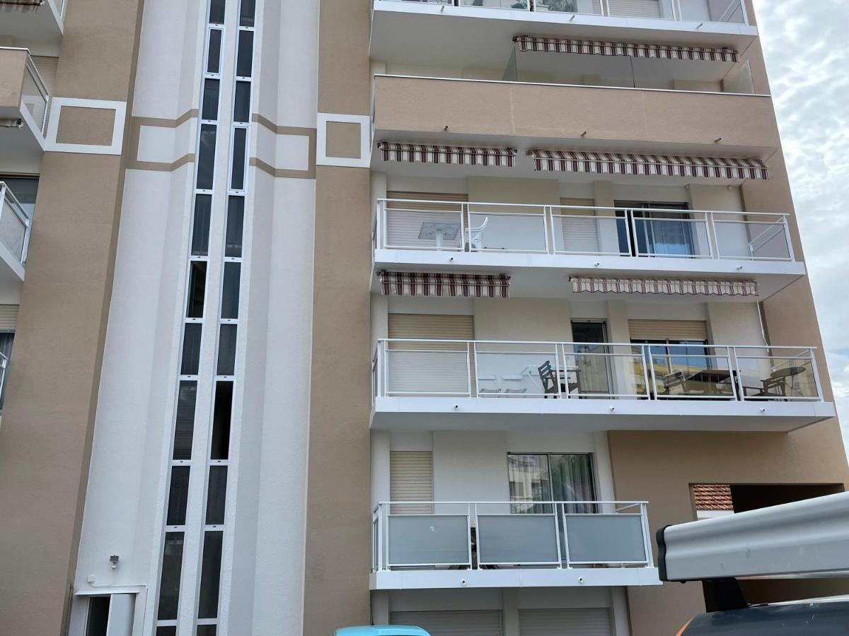 Studio En Centre Ville, Place De Parking Privee Arcachon Exterior foto
